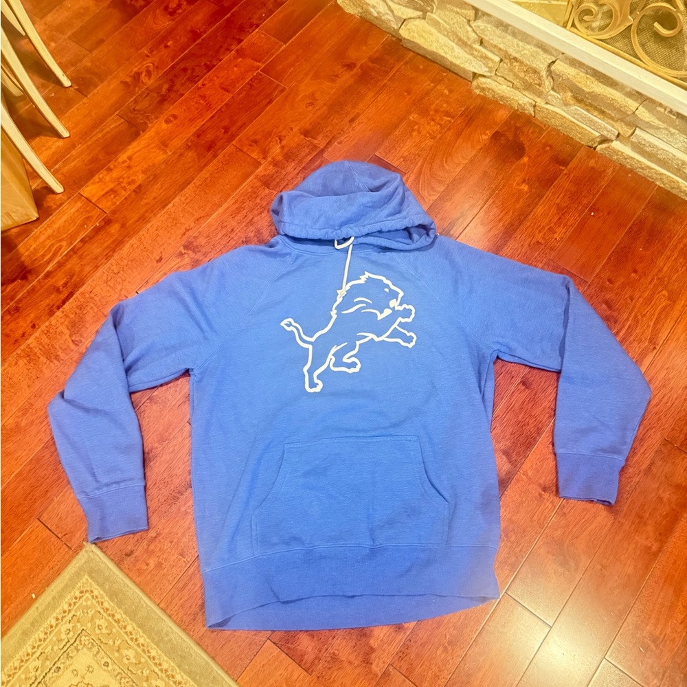 Hanes Royal Blue Hoodie with Lion Graphic NWOT